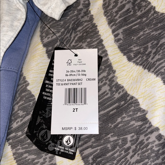 Volcom - Picture 6 of 6